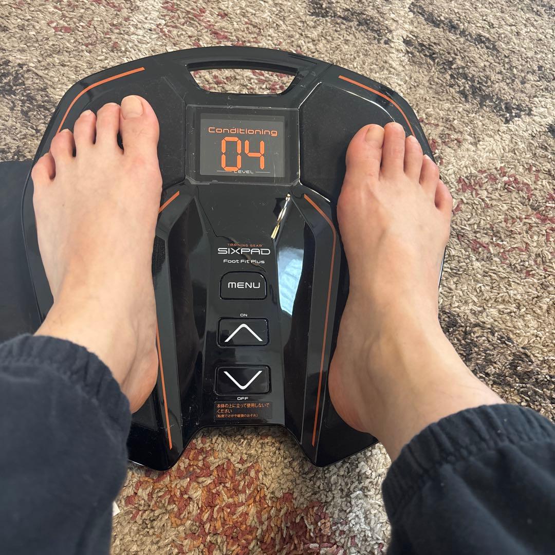 SIXPAD Foot Fit Plus EMSトレーニング