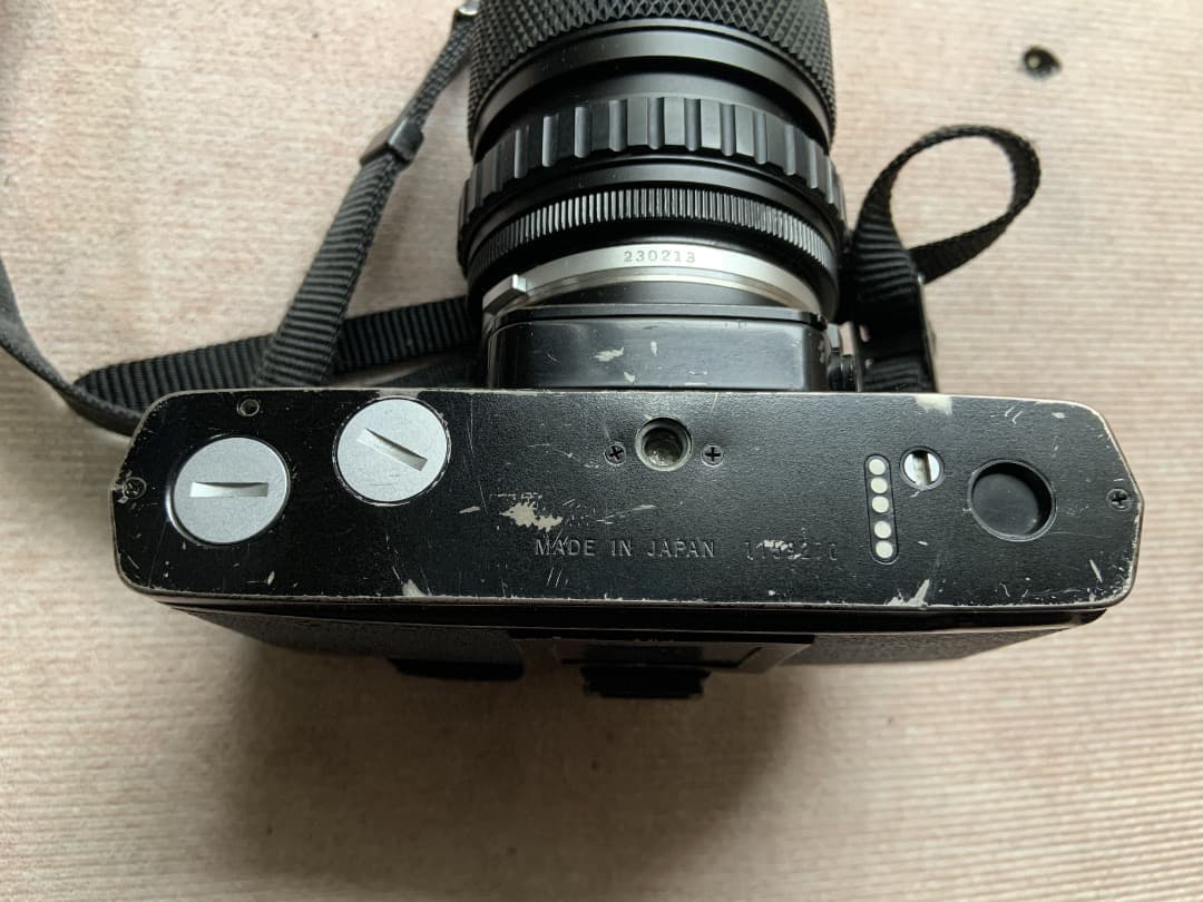 OLYMPUS OM-4 Ti 一眼レフカメラ　チタン