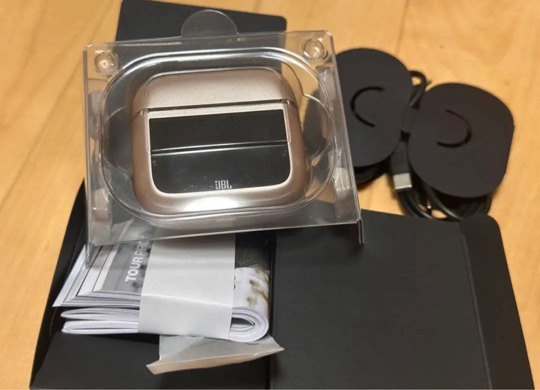 【美品】JBL TOUR PRO 3 Latte ラテ