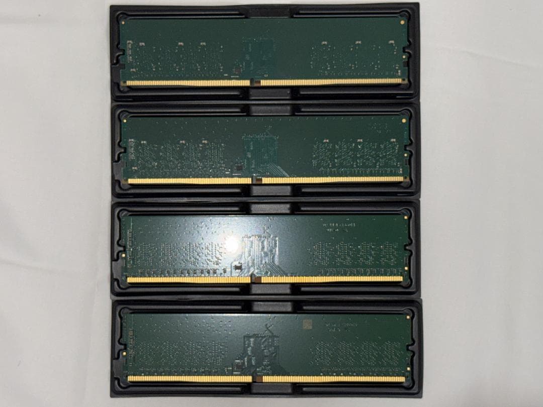 Crucial 8GB DDR4-2666 UDIMM 4枚