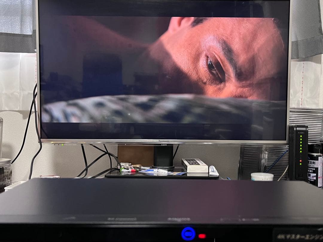 ULTRA HD 3番組録画　シャープ　ブルーレイレコーダー　BD-UT1100