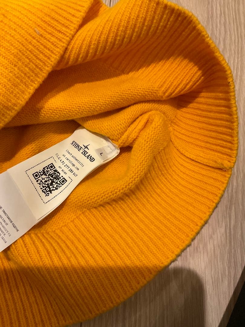 STONE  イエロークルーネックセーター　ストーンアイランド　L