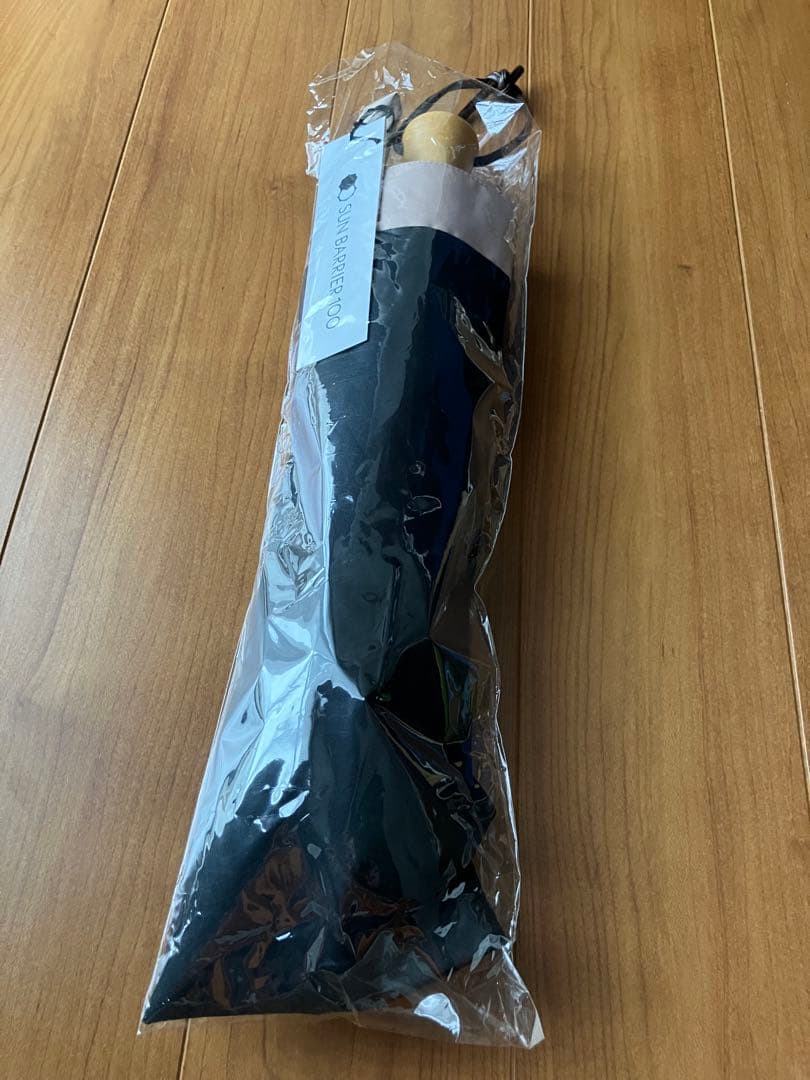 （美品）サンバリア100２段折 ブラック&ピンク