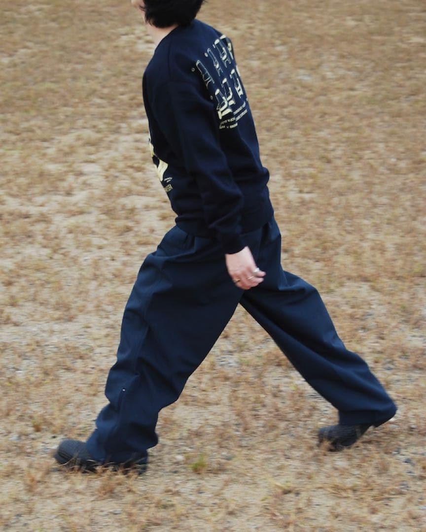 CONVENIENCE YOUNG SOFA SWEAT まろちょ