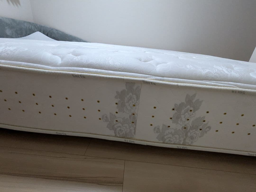 サータスイート ソフトスイート7.7 クイーンサイズ マットレス