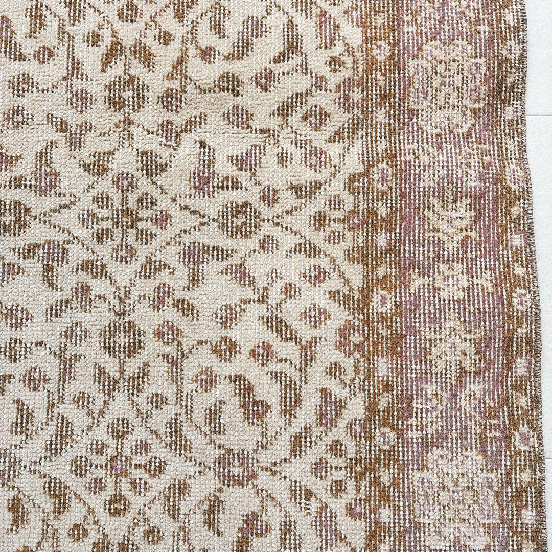 YUMMY vintage　トルコ　ヴィンテージラグ　ブラウン　パープル