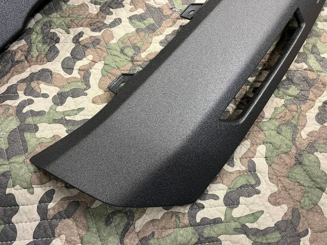 かあず様デリカD5 後期　フロントアンダーカバーリアバンパー　ラプター塗装