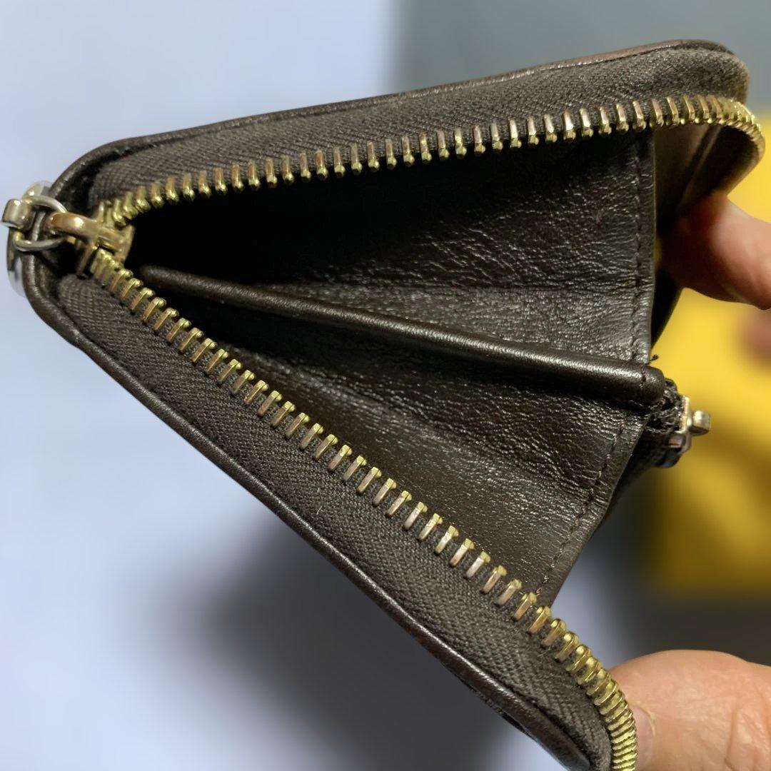 FENDI フェンディ　ラウンドファスナー　長財布