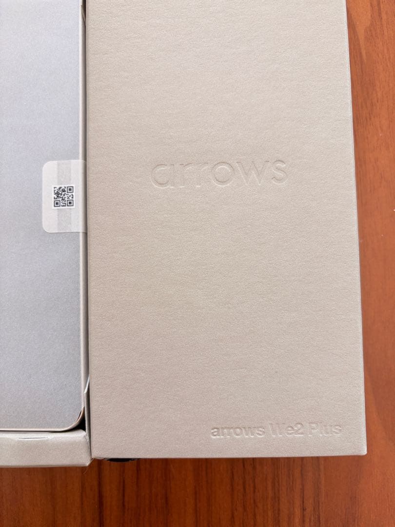 arrows We2 Plus M06 ストレージ256G シャンパンシルバー