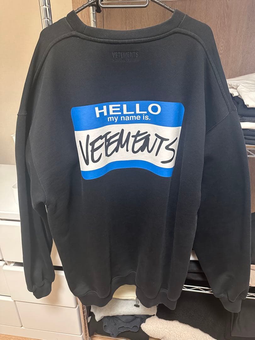 【大幅値下げ】Vetements ブラック トレーナー 限定版