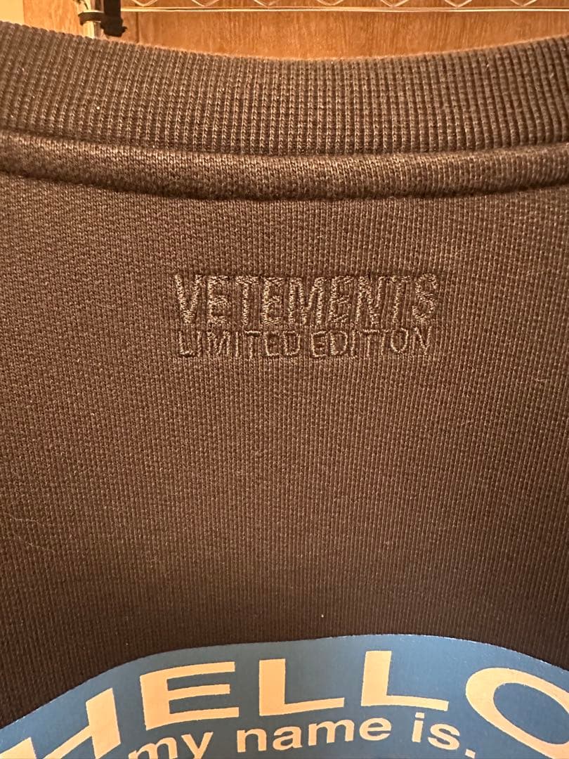 【大幅値下げ】Vetements ブラック トレーナー 限定版