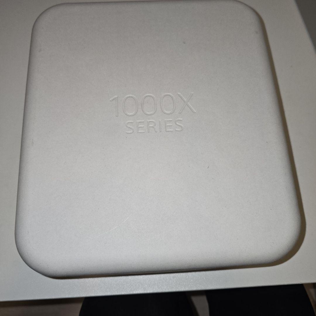 ソニー　SONY WH-1000XM5 ワイヤレスヘッドホン　プラチナシルバー