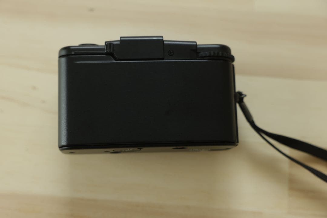 n*p様 XA2 OLYMPUS コンパクトカメラ ブラック