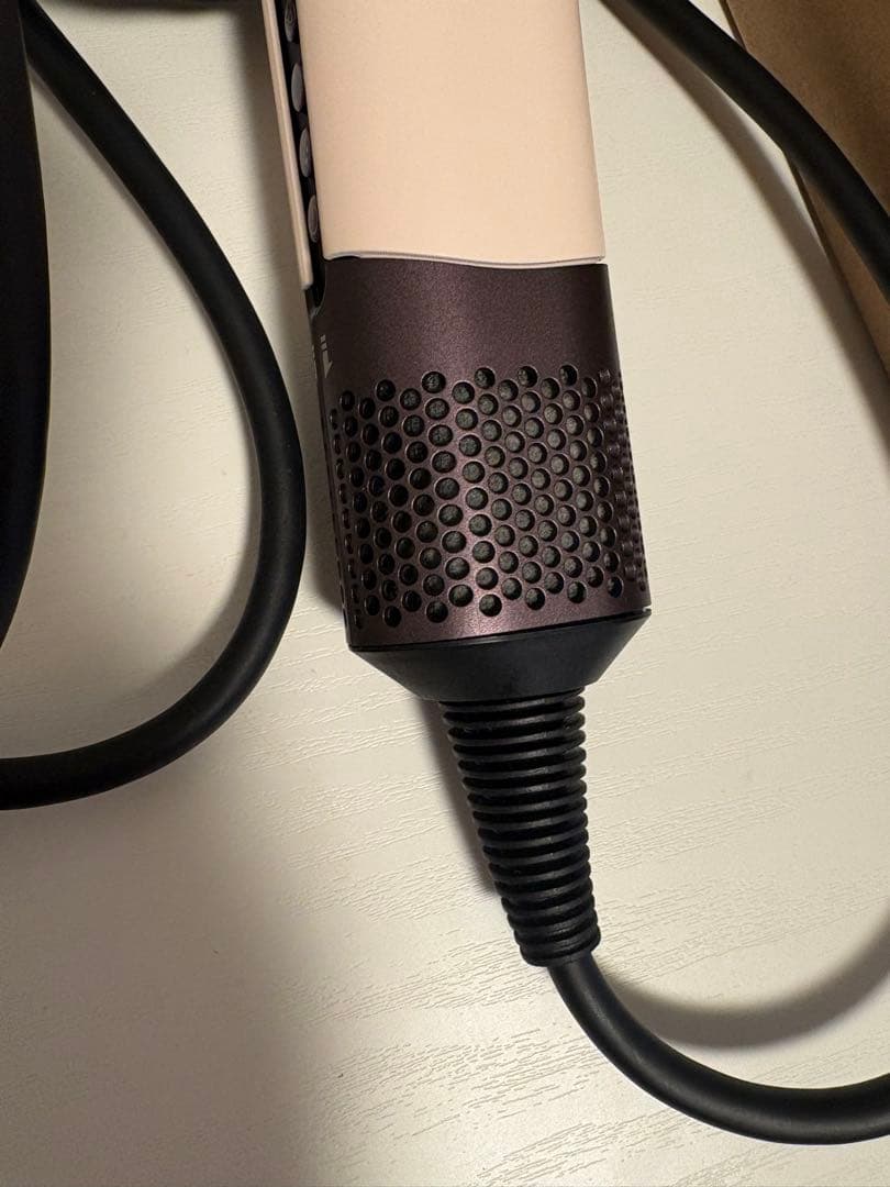 ダイソン　ヘアストレイトナー　ドライヤー　ピンク　保証期間内