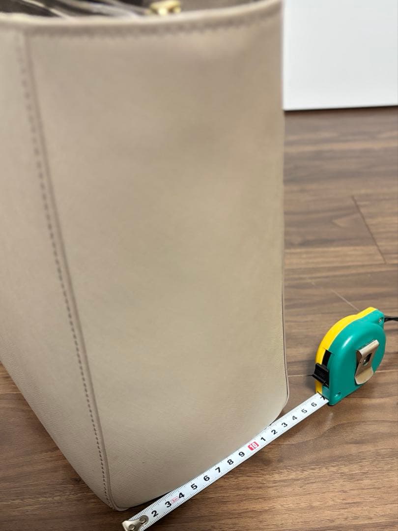 トリーバーチ　ベージュ 合成皮革 トートバッグ 大容量