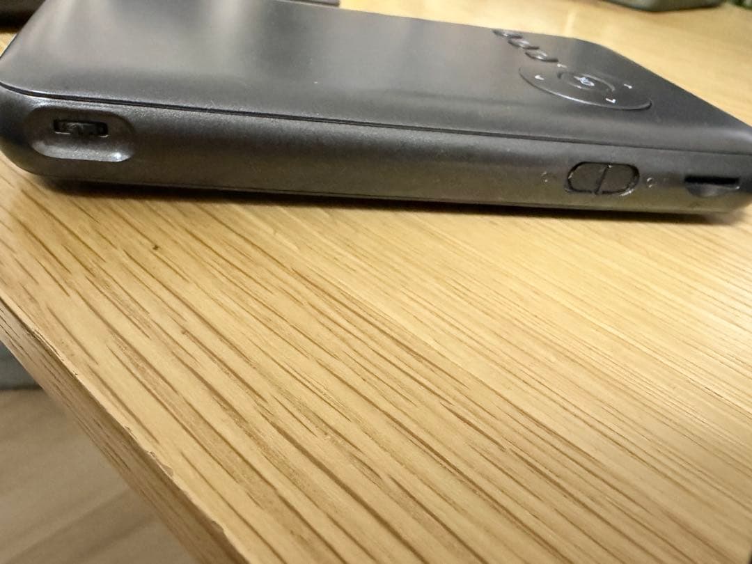 カベーニ KABENI 小型スマホサイズプロジェクター