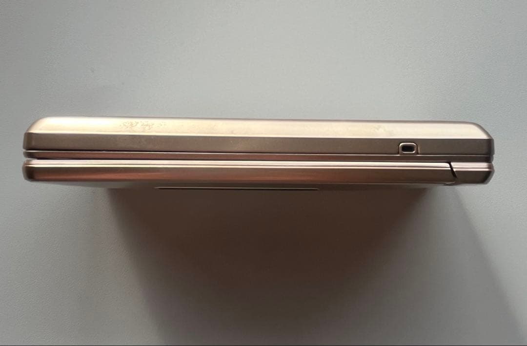 Softbank シャープかんたん携帯11 A207SH 充電器付