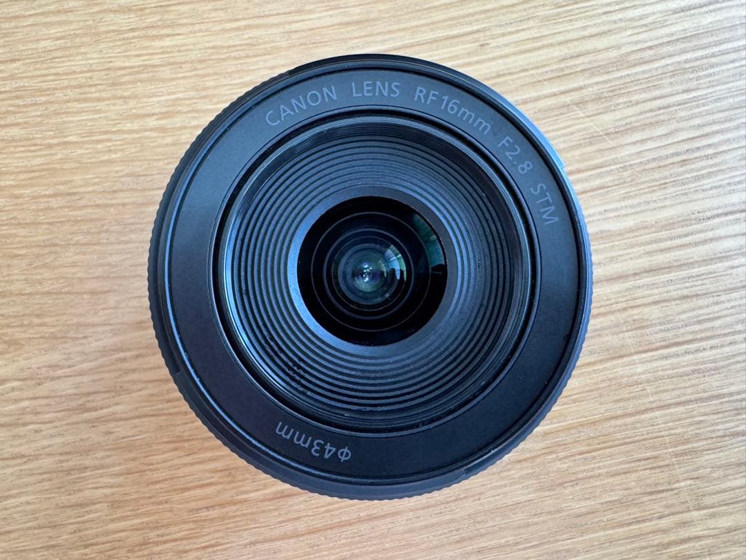 Canon RF 16mm F2.8 STM レンズ