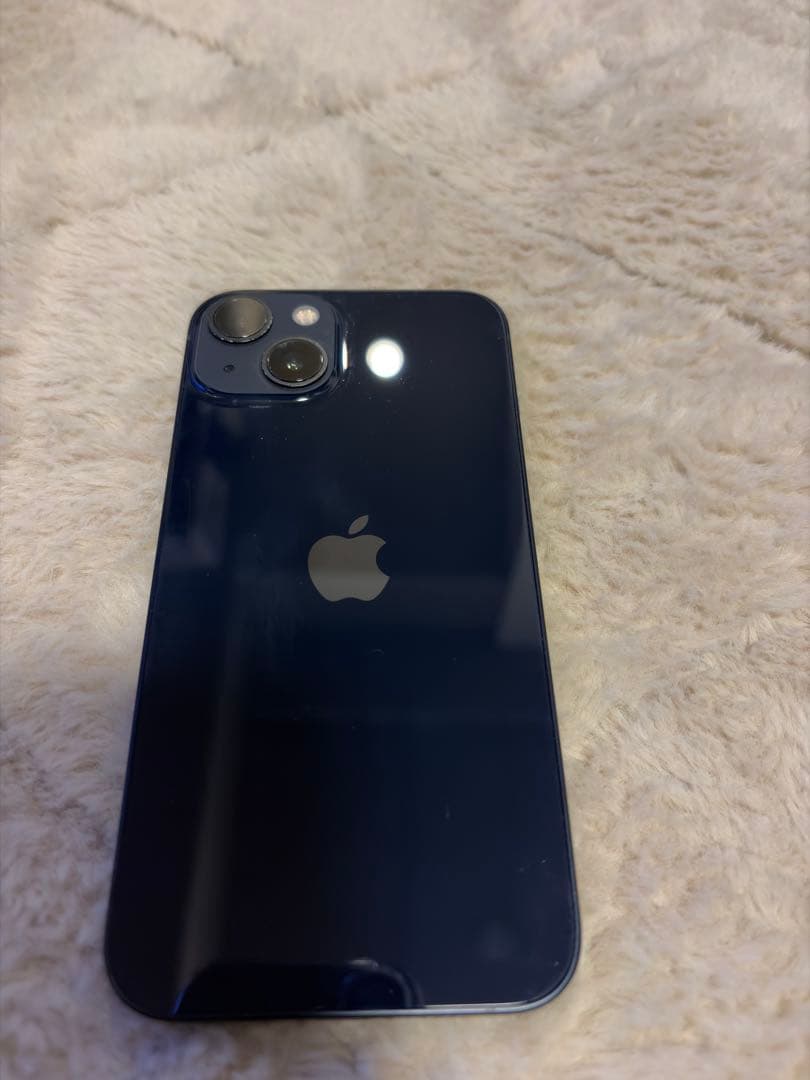 Apple iPhone 13 ブラック