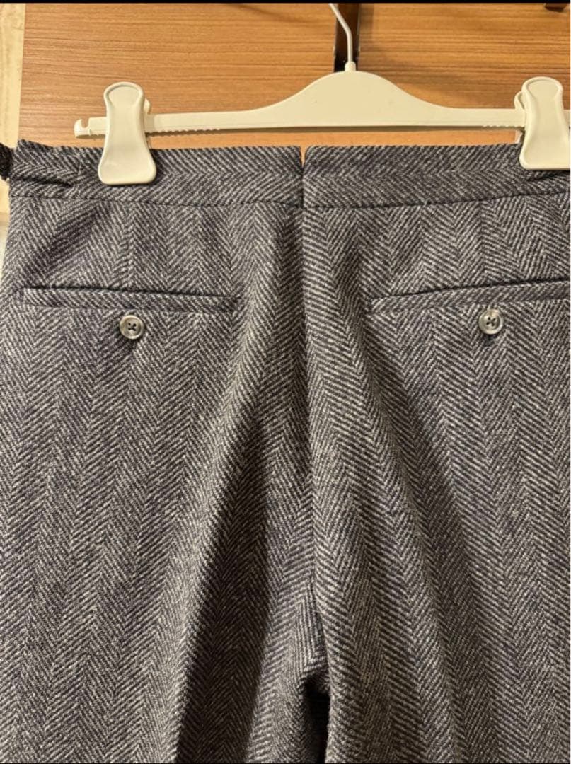 38 BERNARD ZINS グレー　ヘリンボーン　スラックス　ビームスf