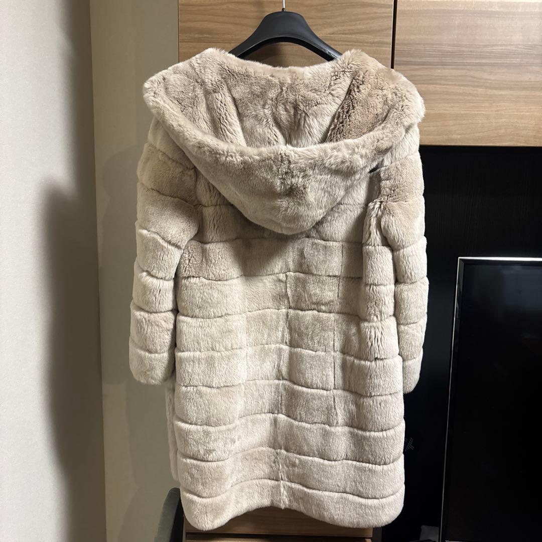 肌触り最高❣️LOUANDREA ファーコート（ラビット）定価約20万円