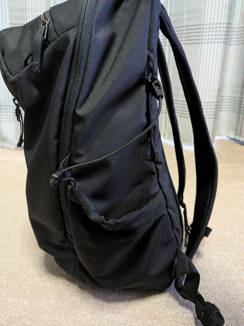 【正規品】アークテリクス マンティス26 ブラック ゴールドロゴ