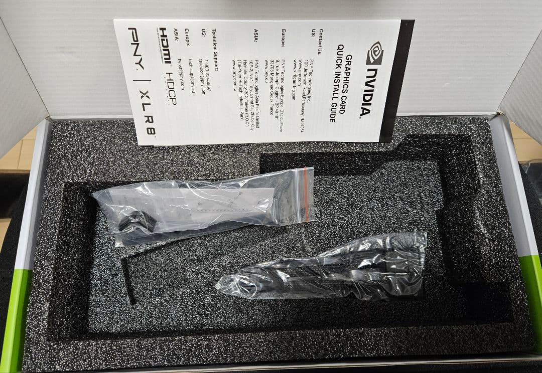 ＊東京都民＊ PNYGeForceRTX　4070Ti 12GB ホワイト