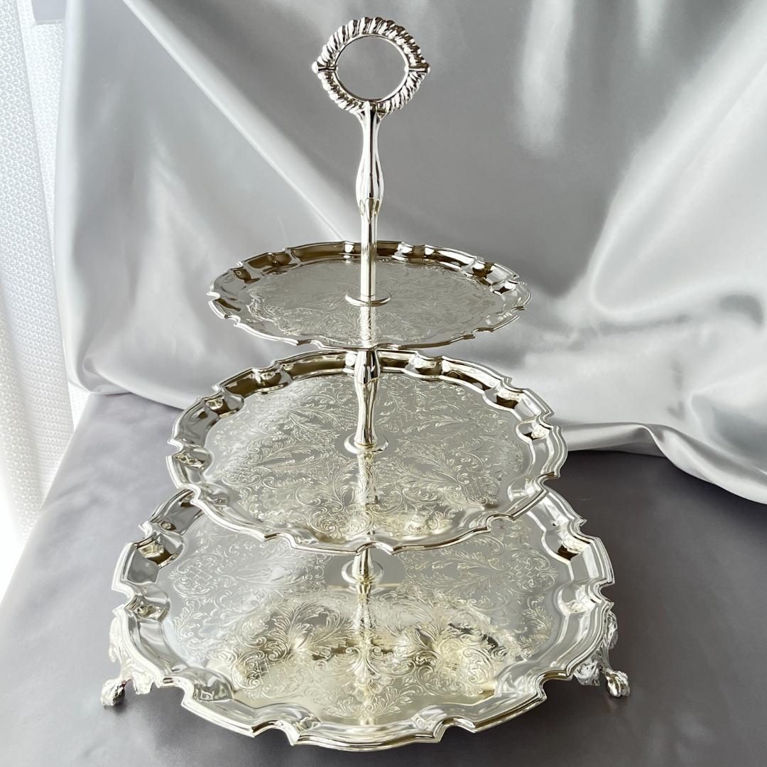 【QUEEN ANNE】 チッペンデールのケーキスタンド 3段