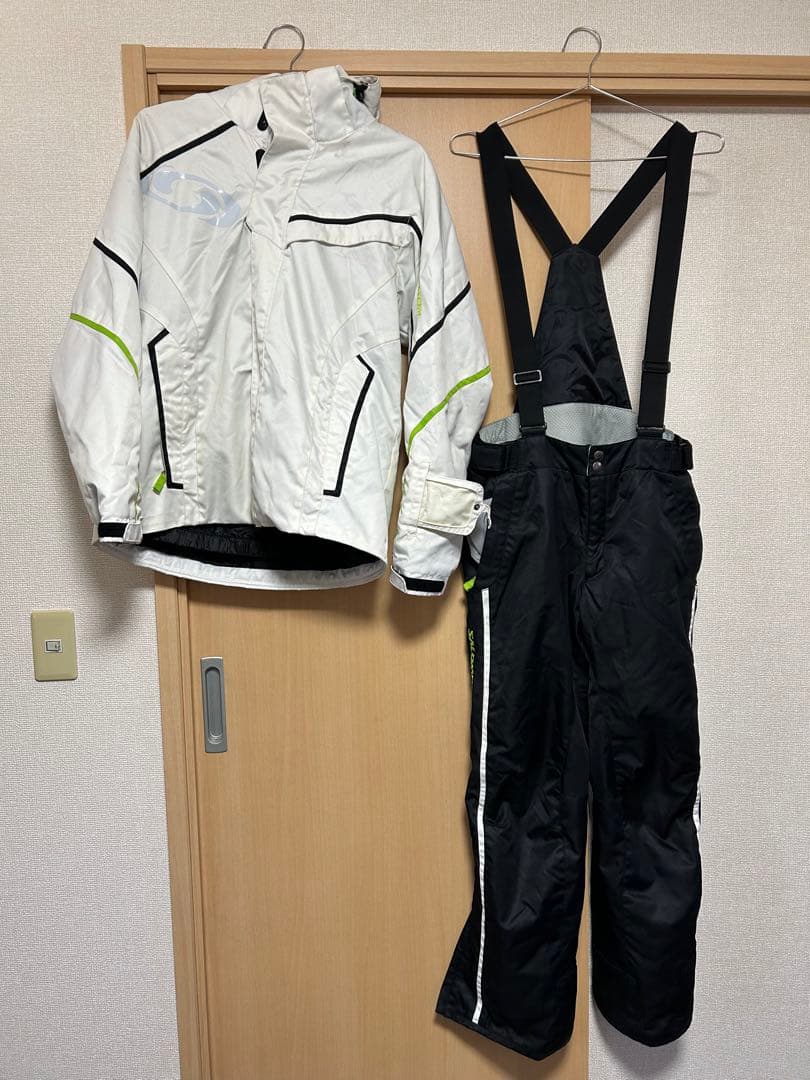 salomon スキーウェア　上下セット