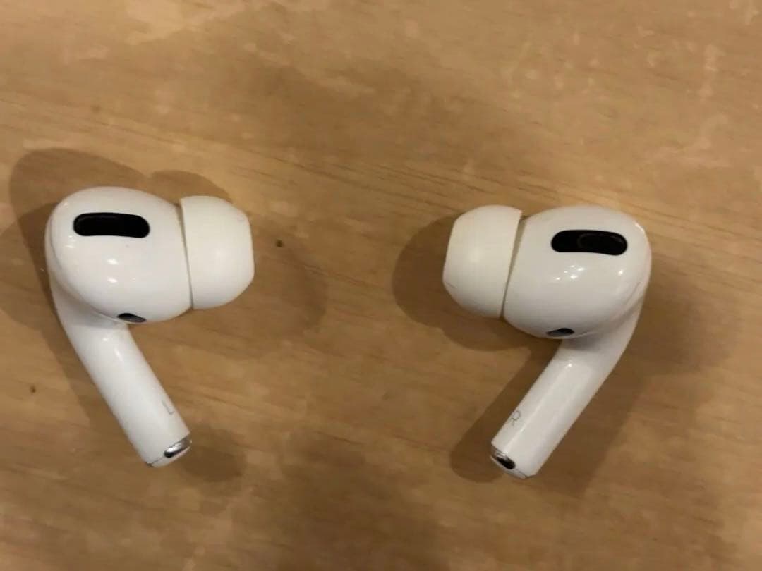 AirPods Pro 本体 ホワイト 充電ケース付き　mwp22ta 第1世代
