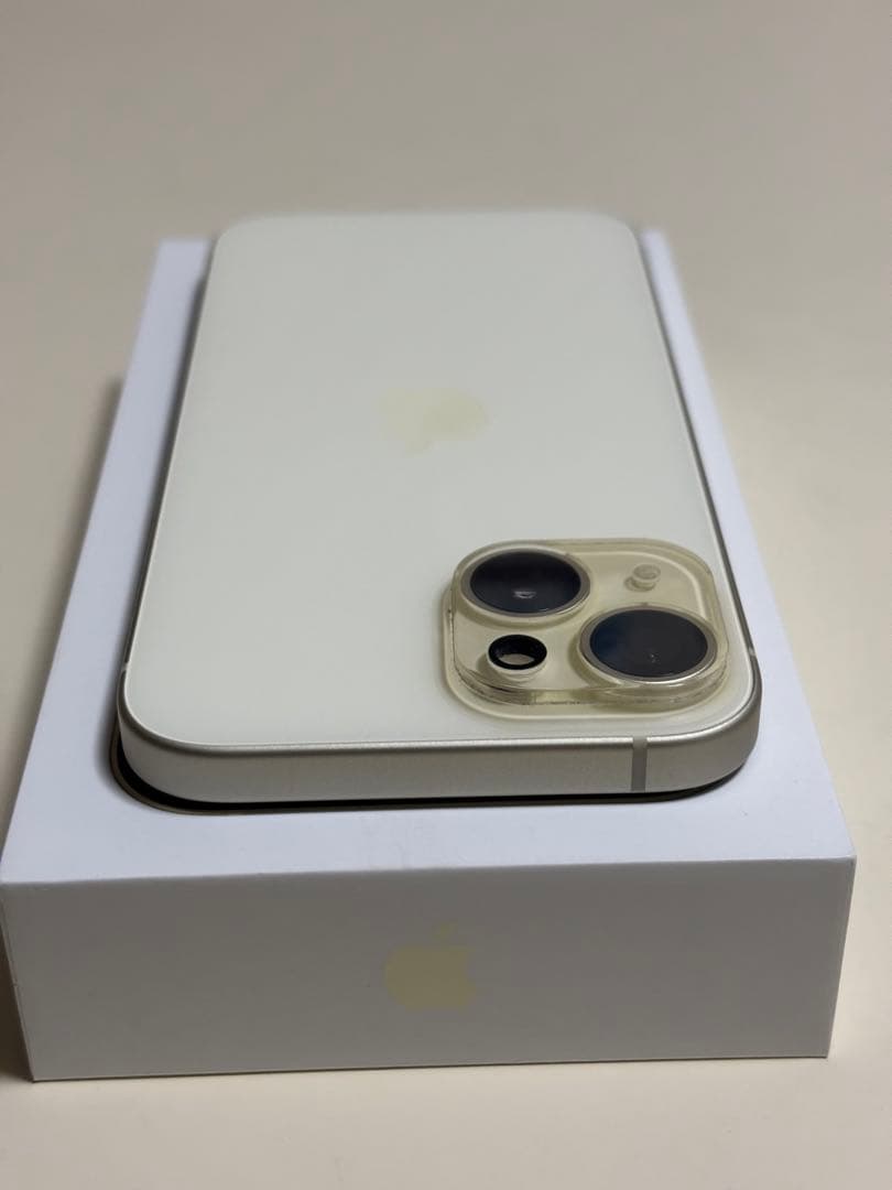 美品　iPhone 15 128GB イエロー