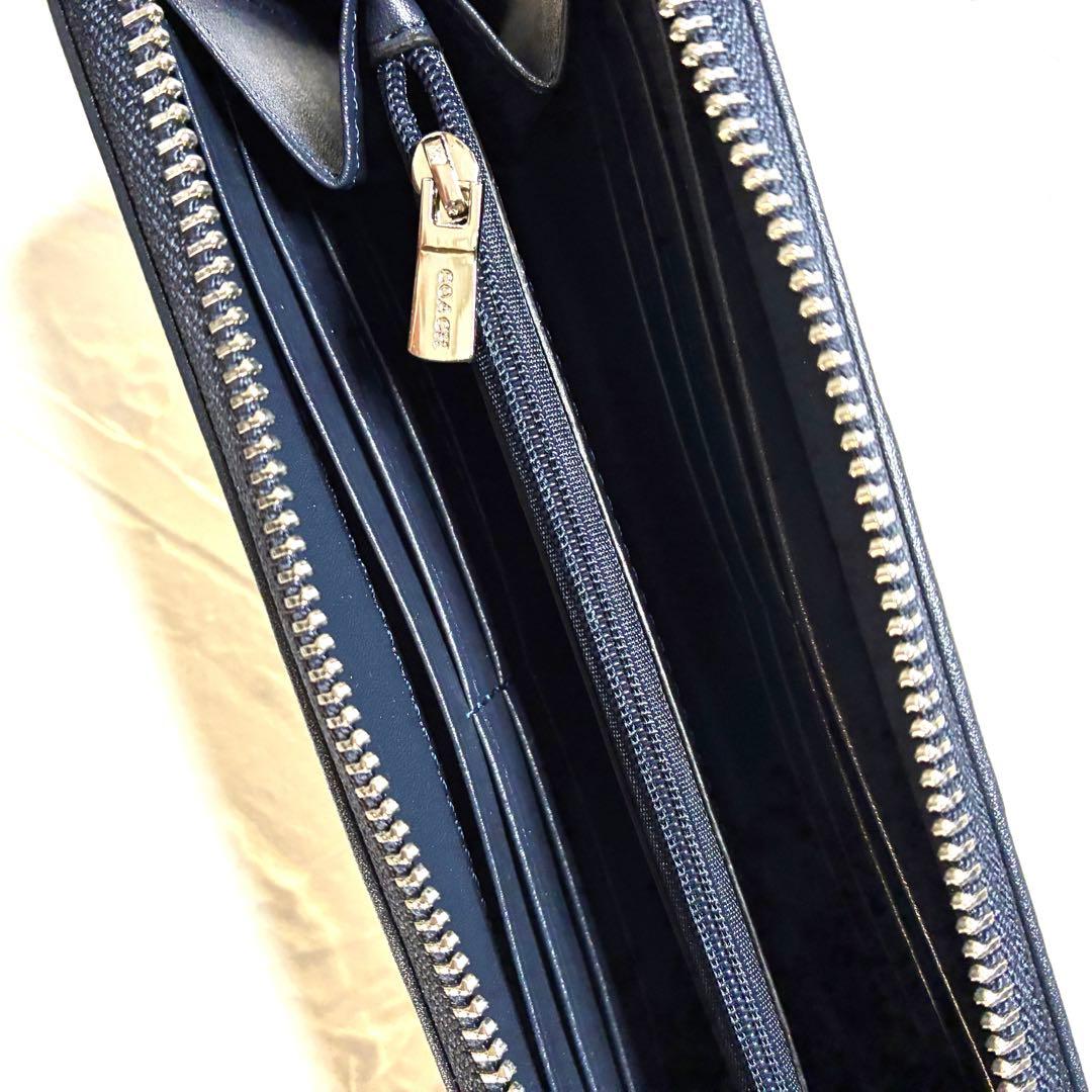 COACH 長財布 ホワイトネイビー　シグネチャー　ラウンドジップ　PVC