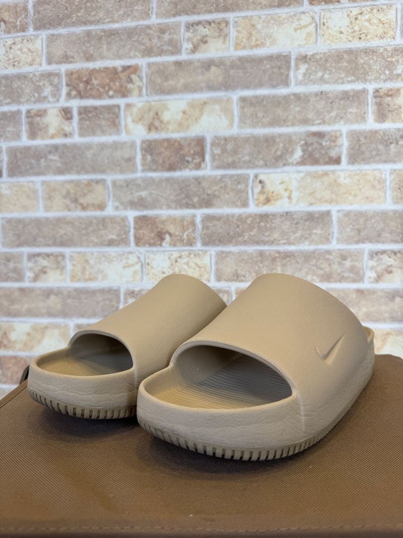 Nike ベージュ サンダル