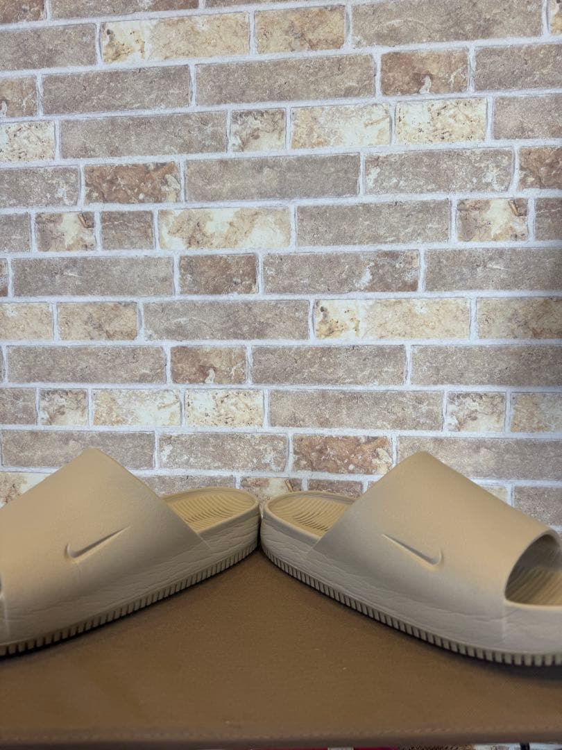 Nike ベージュ サンダル