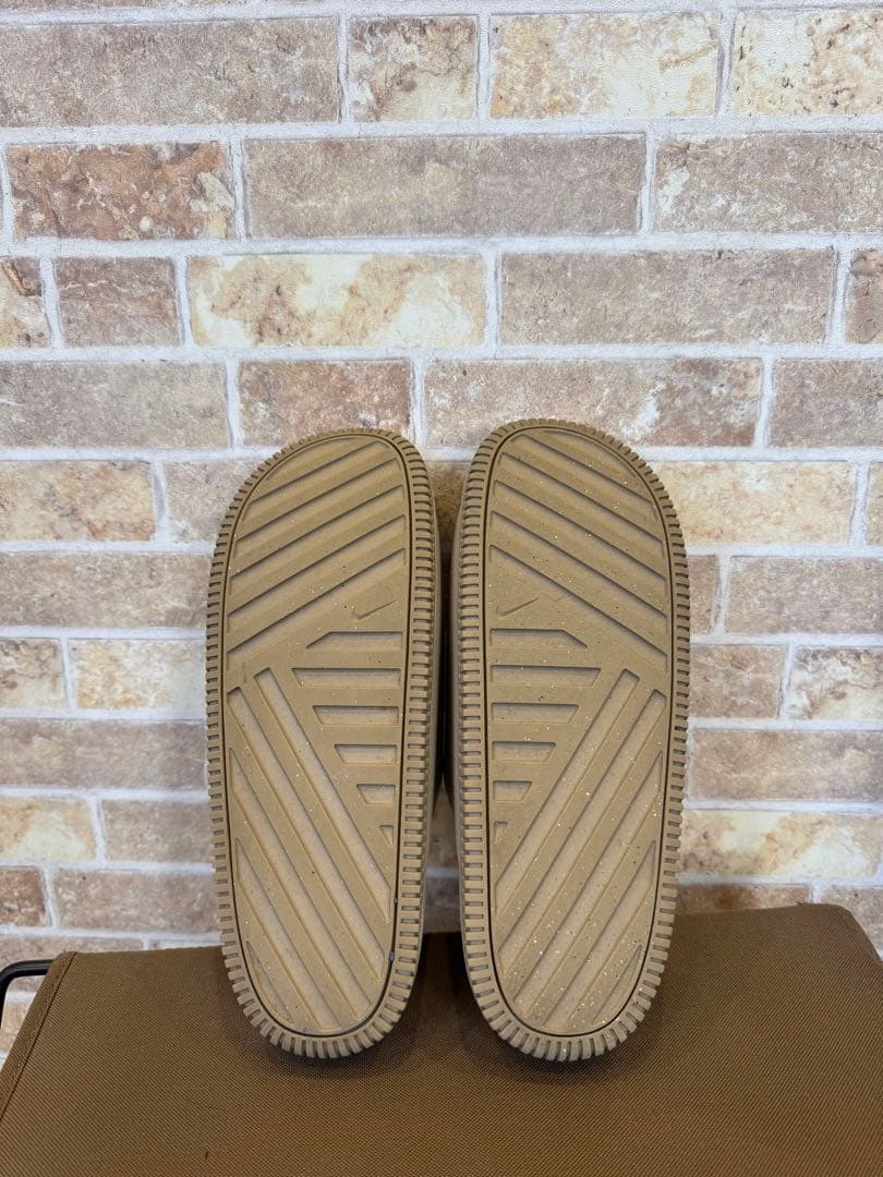 Nike ベージュ サンダル