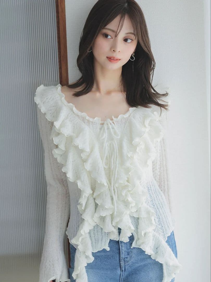 新品タグ付♥️定価以下 SNIDEL ラッフルデザインニットプルオーバー