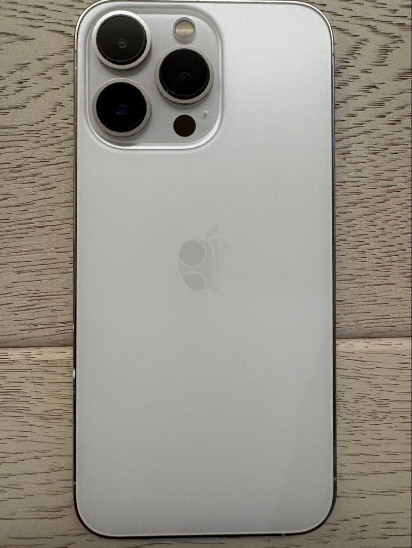 【最終値下げ】Apple iPhone 13 Pro ホワイト 本体