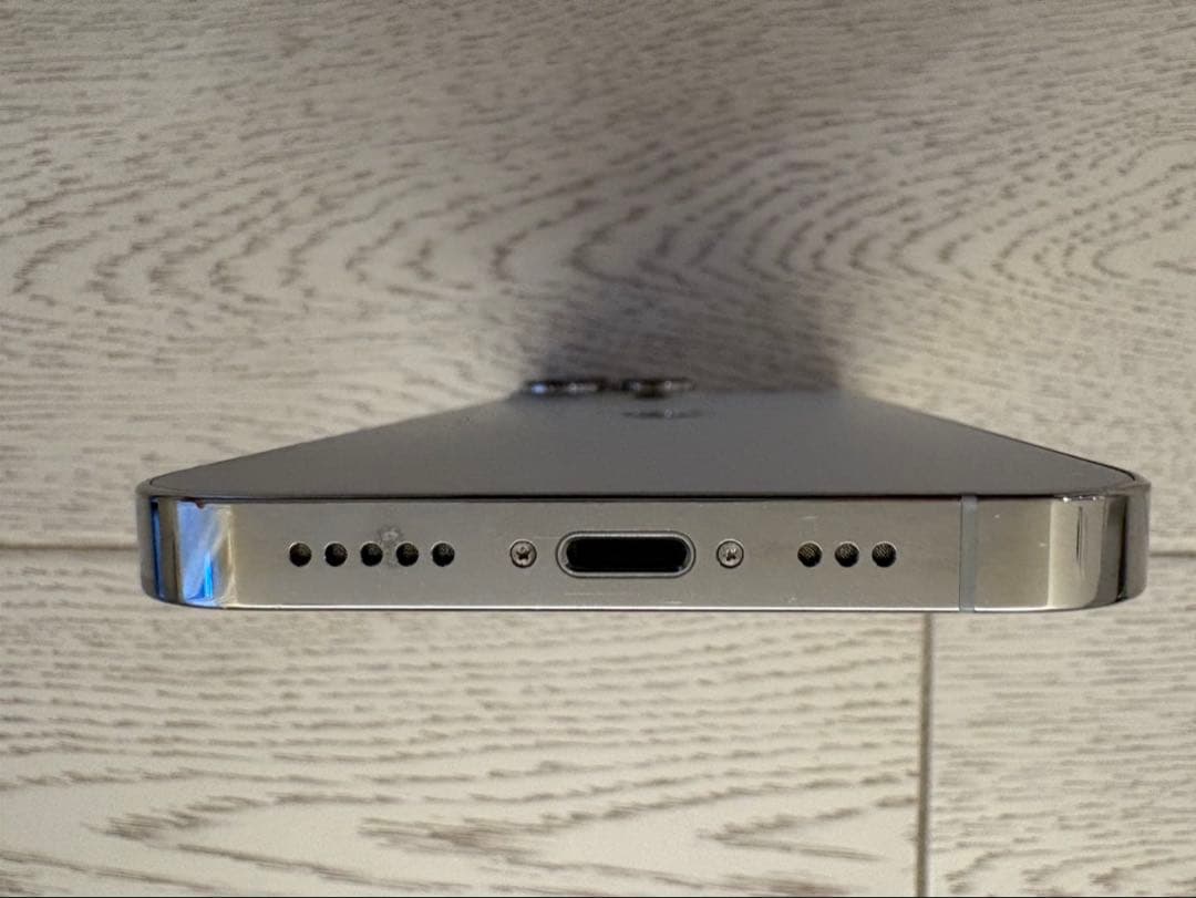 【最終値下げ】Apple iPhone 13 Pro ホワイト 本体