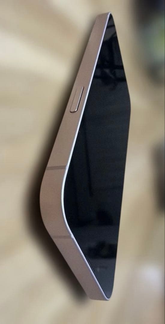 iPhone13 本　ピンク