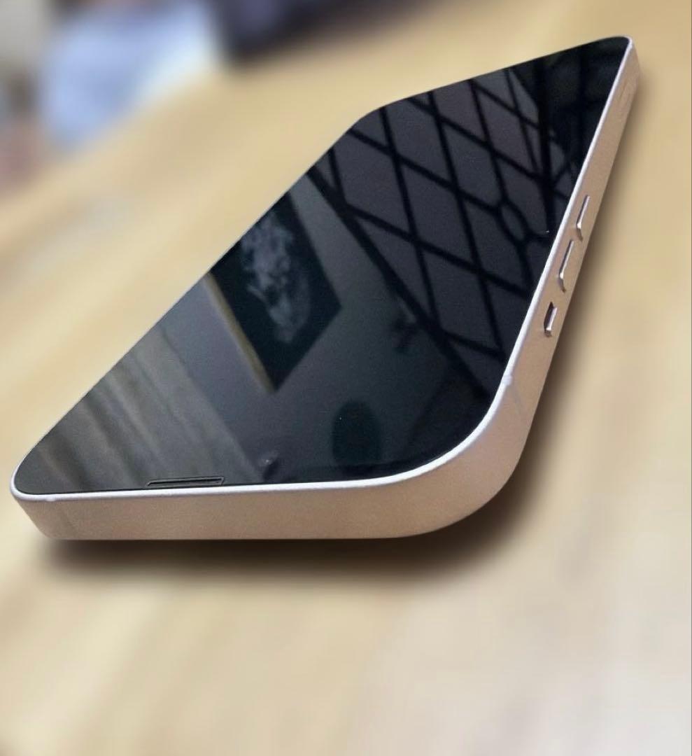 iPhone13 本　ピンク