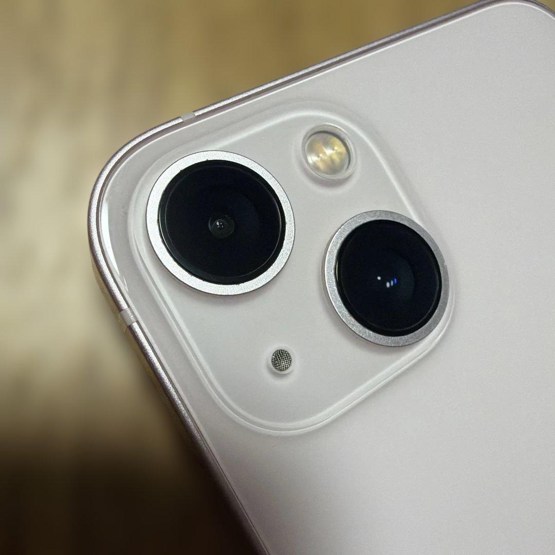 iPhone13 本　ピンク