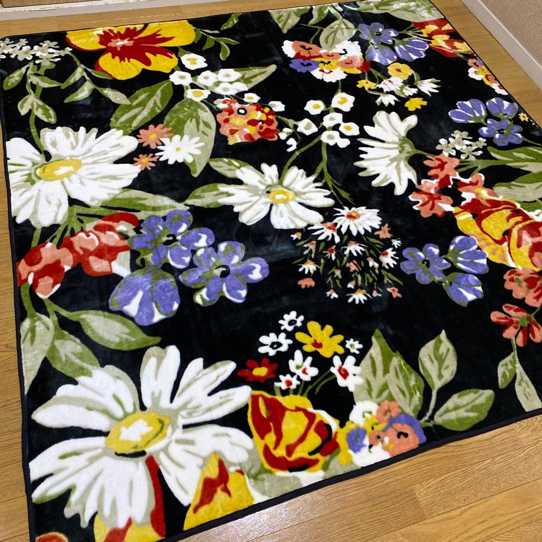 【新品】カーペット カバー185x185cm 2畳 ラグ 北欧風　花柄　洗える