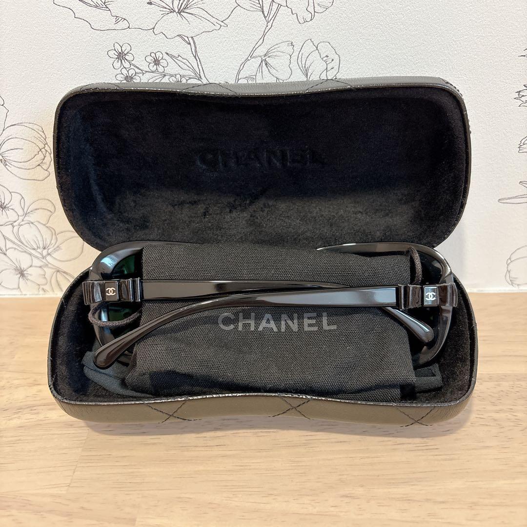 【美品】【外箱・説明書付き】CHANEL サングラス　リボン
