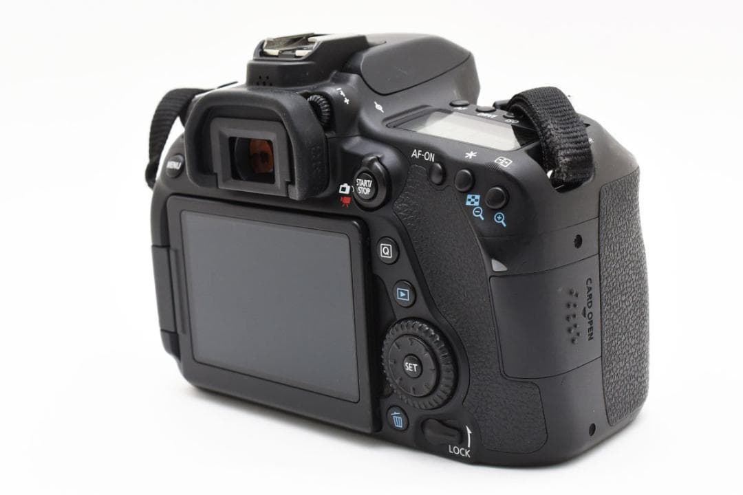 完動品　EOS 80D ダブルレンズキット　Canon 一眼レフカメラ