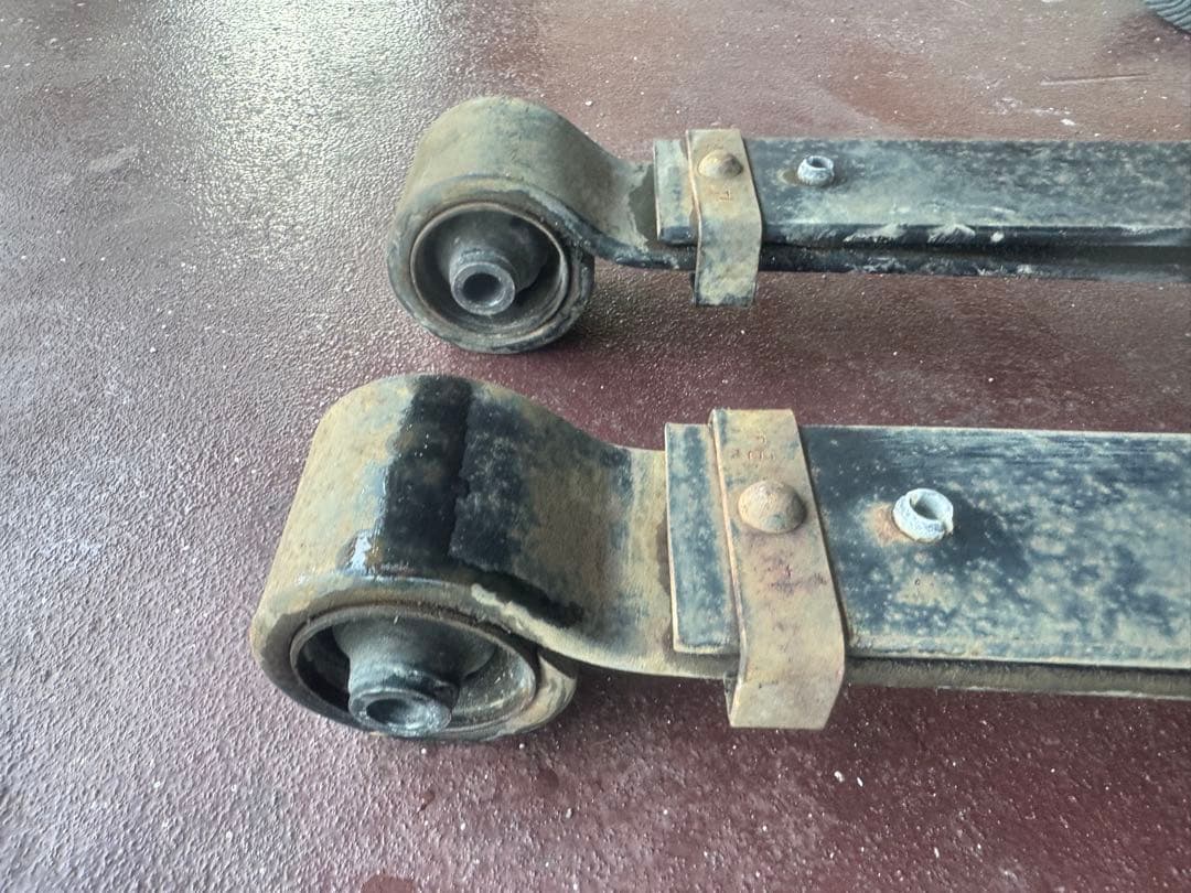 バモス　ABA-HM1サスペンションアーム 板バネ　ダウンサス