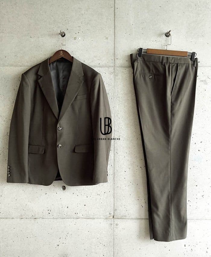 THE URBAN BLANCHE アーバンブランシェ　タキシード　カーキ