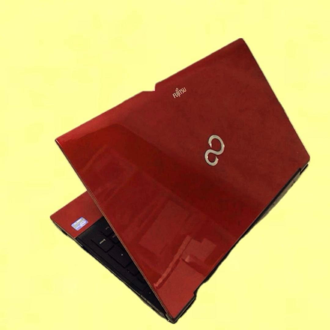 9月特価✨Windows11ノートパソコンすぐ使える初心者向け　大容量カメラ付き