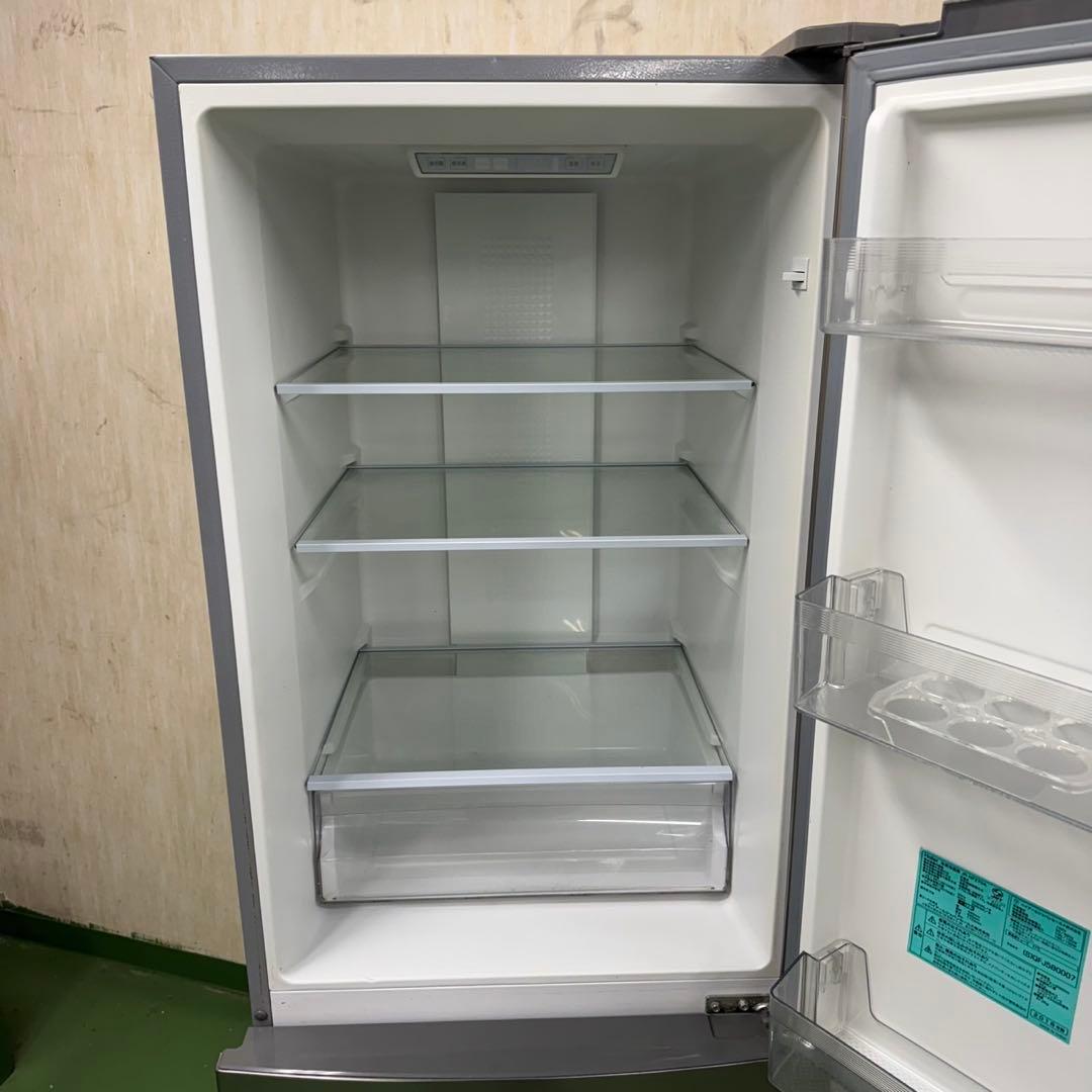 224 大型冷蔵庫　関東配送　300L弱　右開き　美品　270L 保証込