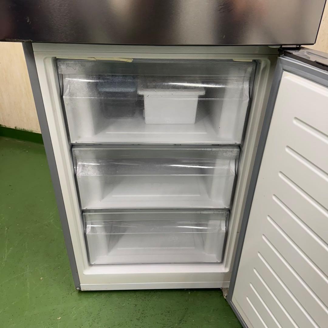 224 大型冷蔵庫　関東配送　300L弱　右開き　美品　270L 保証込