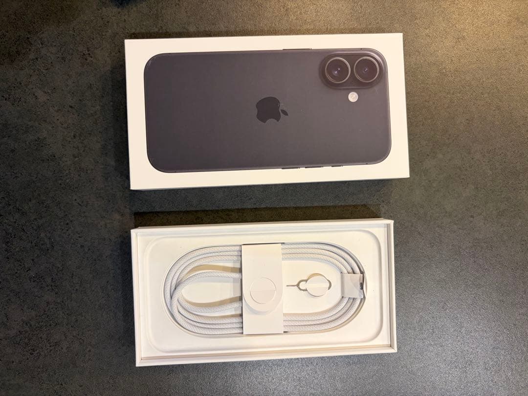 [美品] iPhone 16 128GBブラック　本体